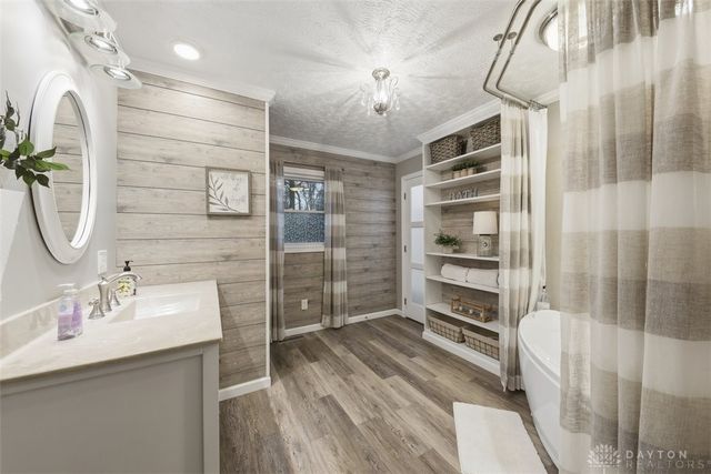 703 Dorchester Drive, Springfield, OH 45506