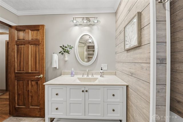 703 Dorchester Drive, Springfield, OH 45506