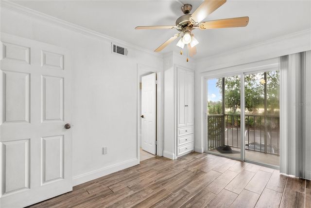 109 OYSTER BAY CIRCLE 220, Altamonte Springs, FL 32701