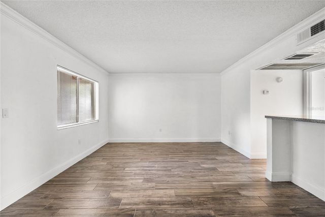 109 OYSTER BAY CIRCLE 220, Altamonte Springs, FL 32701