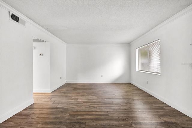 109 OYSTER BAY CIRCLE 220, Altamonte Springs, FL 32701