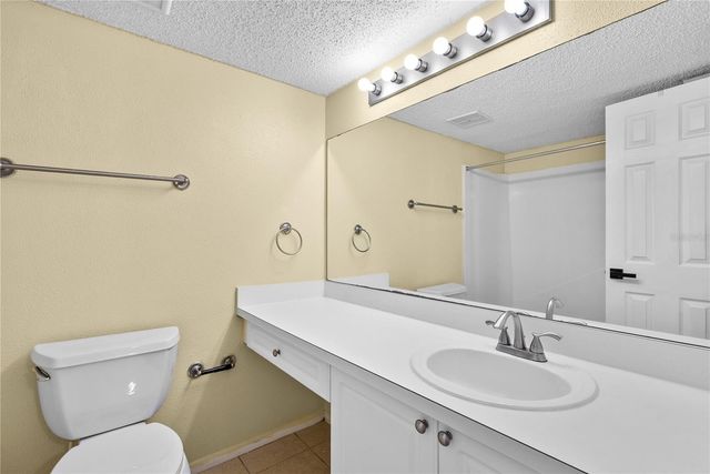 109 OYSTER BAY CIRCLE 220, Altamonte Springs, FL 32701