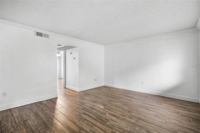 109 OYSTER BAY CIRCLE 220, Altamonte Springs, FL 32701