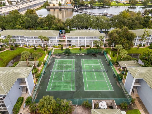 109 OYSTER BAY CIRCLE 220, Altamonte Springs, FL 32701