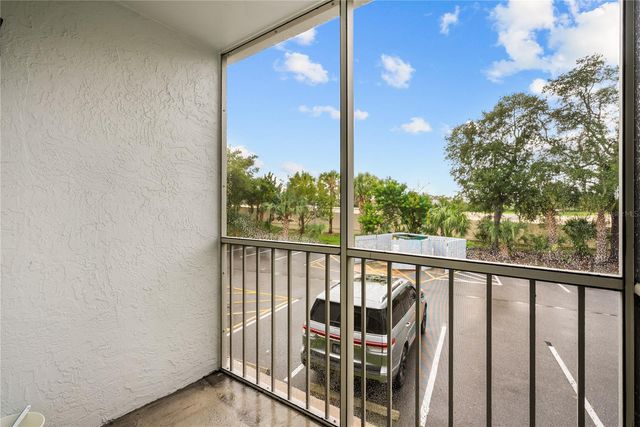 109 OYSTER BAY CIRCLE 220, Altamonte Springs, FL 32701