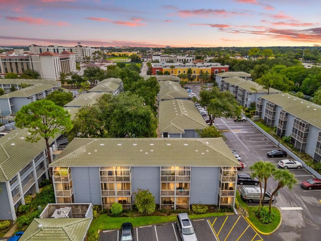 109 OYSTER BAY CIRCLE 220, Altamonte Springs, FL 32701