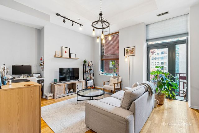 208 W WASHINGTON Street 1007, Chicago, IL 60606