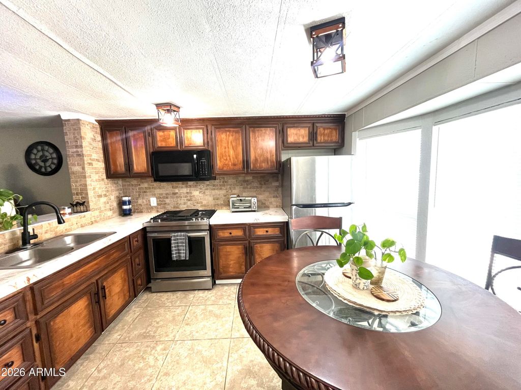 12727 W GLENDALE Avenue 82, Glendale, AZ 85307 — photo 4