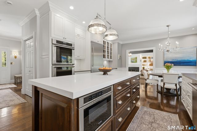 11 Wychwood Lane, Oxford, CT 06478