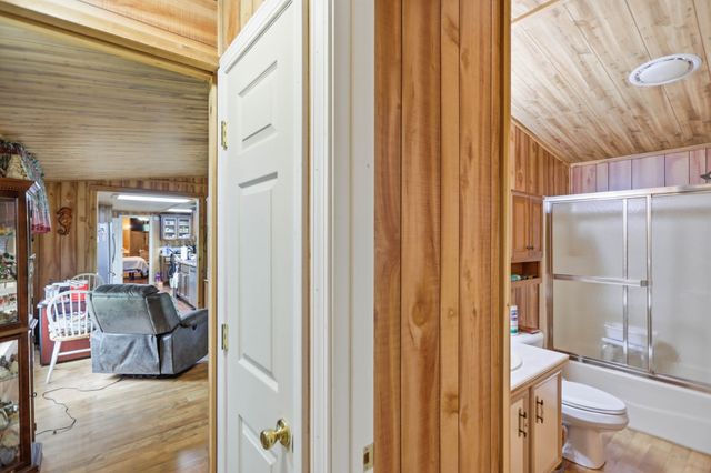 7512 Greenwood Rd, Cross Plains, TN 37049