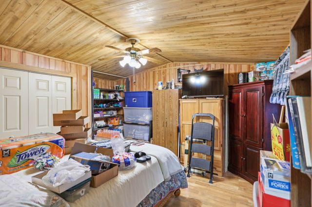 7512 Greenwood Rd, Cross Plains, TN 37049