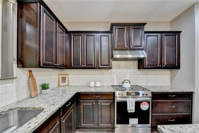 346 Spotted Ridge Circle, Woodstock, GA 30188