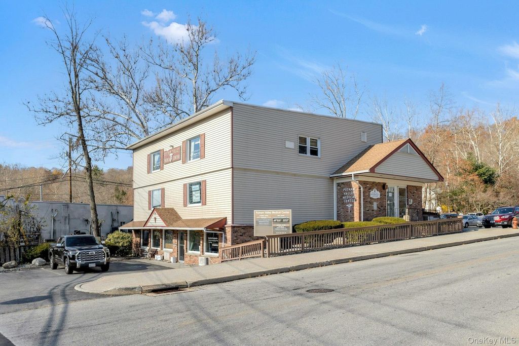 11 Peekskill Hollow Road, Putnam Valley, NY 10579 — exterior