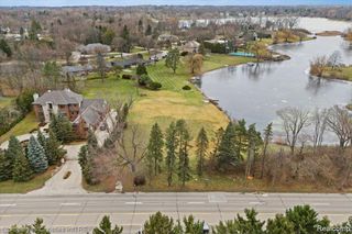 4456 W Maple Road, Bloomfield Hills, MI 48301