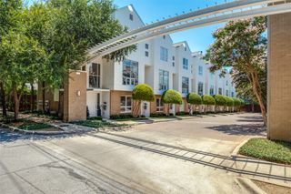 4060 Travis Street 18, Dallas, TX 75204