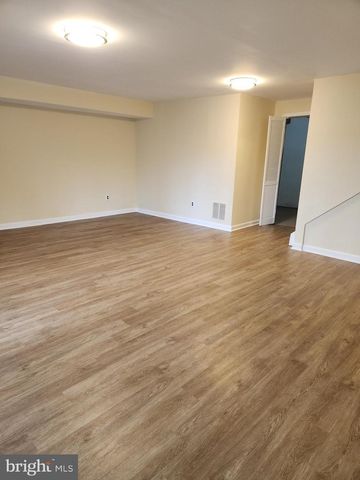 5422 LONG BOAT CT, Fairfax, VA 22032