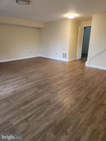 5422 LONG BOAT CT, Fairfax, VA 22032