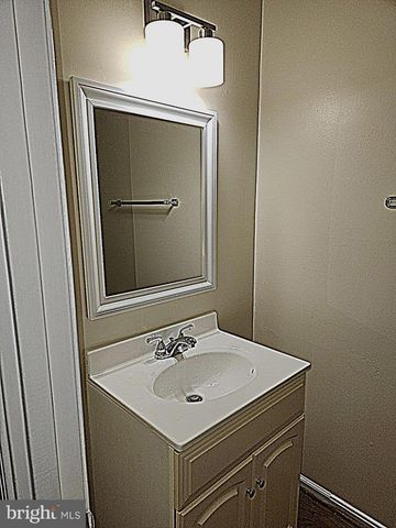 5422 LONG BOAT CT, Fairfax, VA 22032