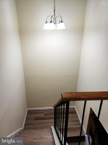 5422 LONG BOAT CT, Fairfax, VA 22032