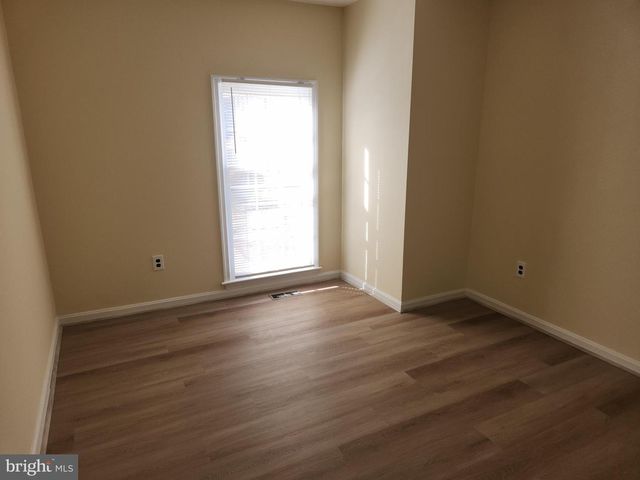 5422 LONG BOAT CT, Fairfax, VA 22032