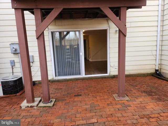 5422 LONG BOAT CT, Fairfax, VA 22032