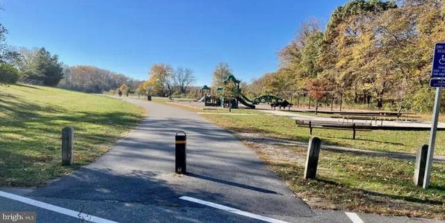 5422 LONG BOAT CT, Fairfax, VA 22032