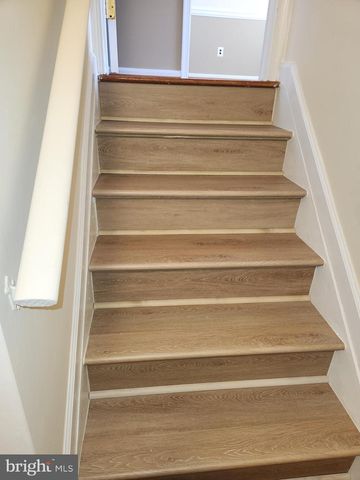 5422 LONG BOAT CT, Fairfax, VA 22032