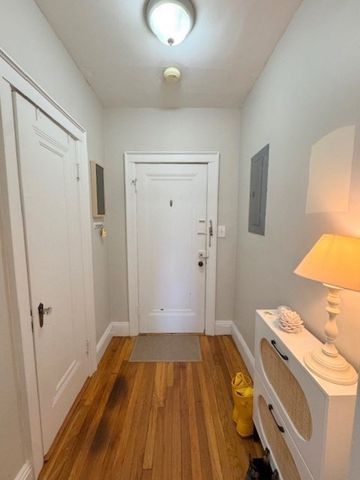 249 Chestnut Hill Ave 35, Boston, MA 02135