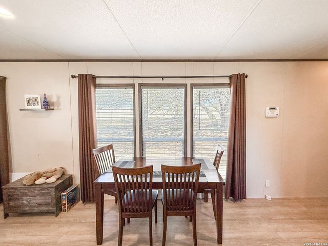 228 County Road 7711, Devine, TX 78016