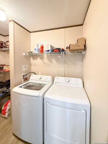 228 County Road 7711, Devine, TX 78016