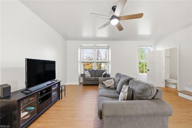 1809 Barkadeer CV, Chesapeake, VA 23323