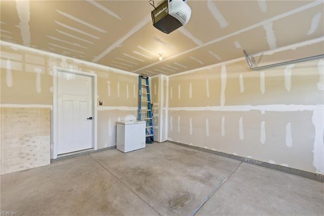 1809 Barkadeer CV, Chesapeake, VA 23323