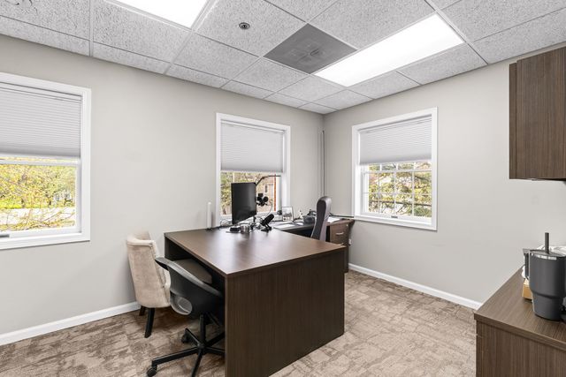 1025 W Wise Road 200, Schaumburg, IL 60193