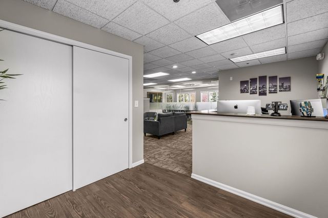 1025 W Wise Road 200, Schaumburg, IL 60193