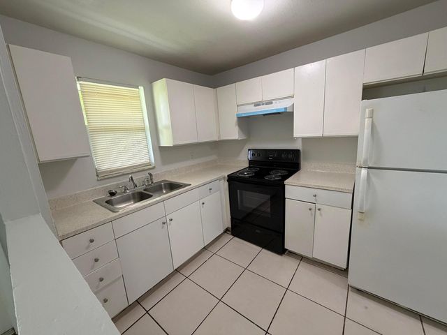 4160 NW 21st Street 220-E, Lauderhill, FL 33313