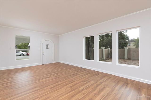 502 N 11th Street, Mcallen, TX 78501