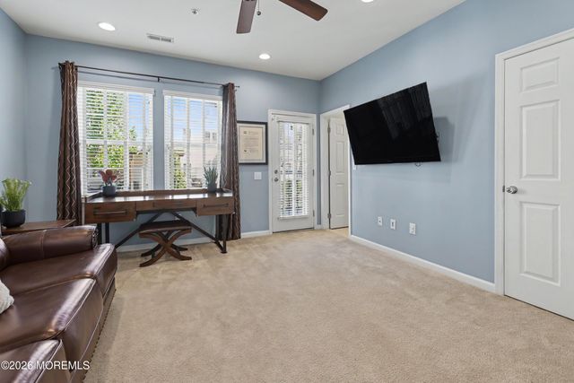 117 Beacon Lane, Eatontown, NJ 07724