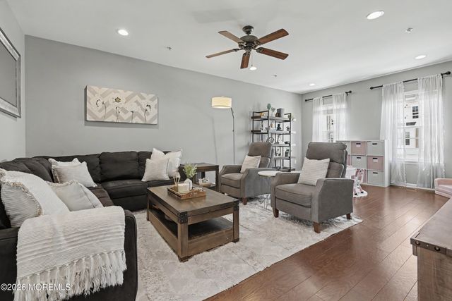 117 Beacon Lane, Eatontown, NJ 07724