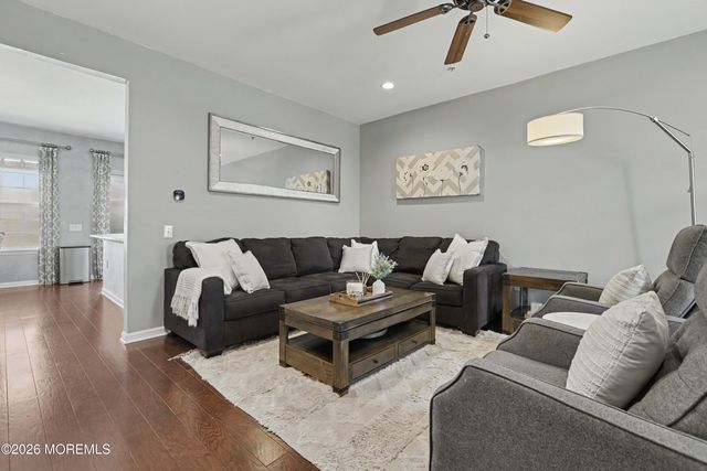 117 Beacon Lane, Eatontown, NJ 07724
