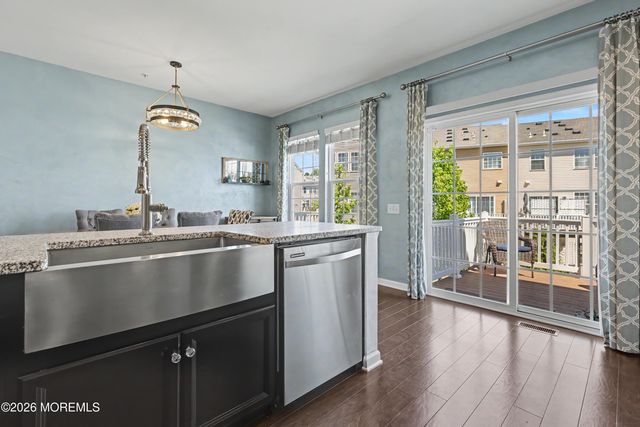 117 Beacon Lane, Eatontown, NJ 07724