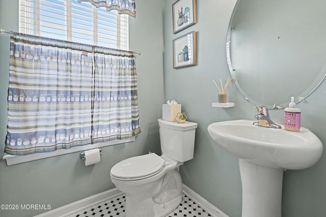 117 Beacon Lane, Eatontown, NJ 07724