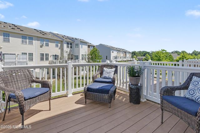 117 Beacon Lane, Eatontown, NJ 07724