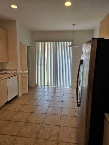 2160 NE 37th Rd, Homestead, FL 33033