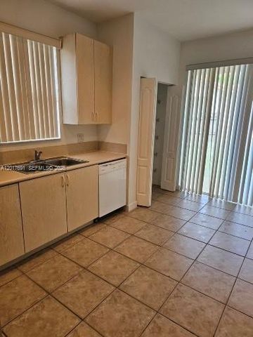 2160 NE 37th Rd, Homestead, FL 33033