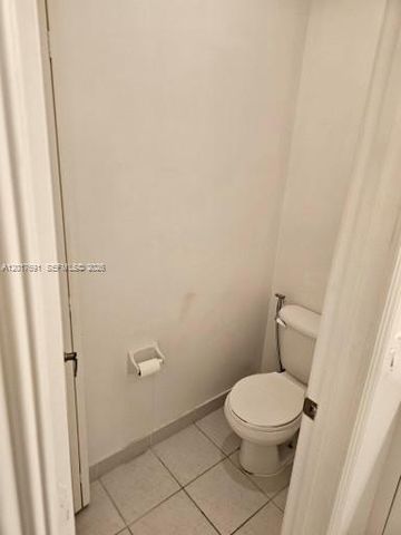 2160 NE 37th Rd, Homestead, FL 33033