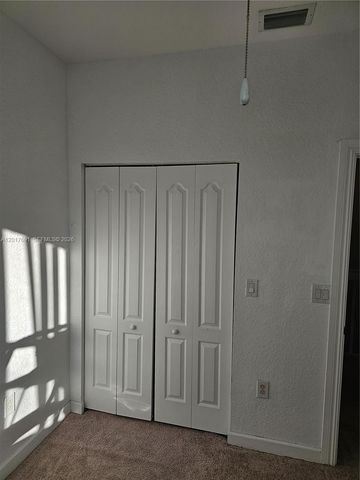 2160 NE 37th Rd, Homestead, FL 33033