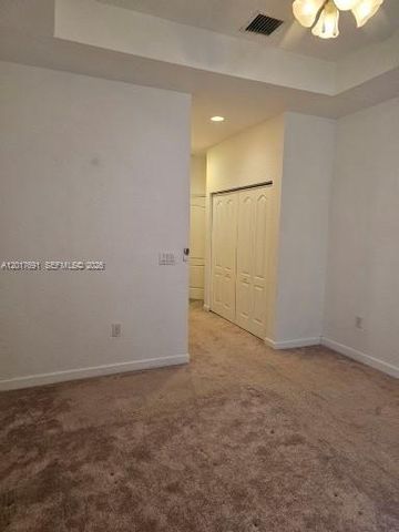2160 NE 37th Rd, Homestead, FL 33033