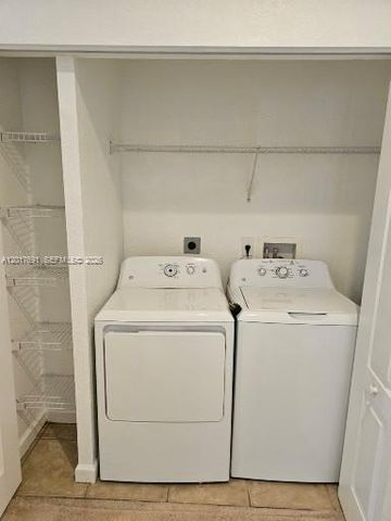 2160 NE 37th Rd, Homestead, FL 33033