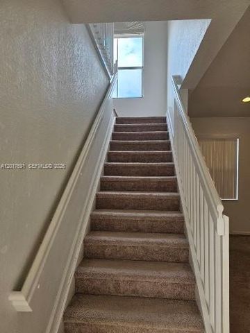 2160 NE 37th Rd, Homestead, FL 33033