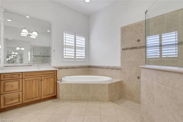 10233 Avonleigh DR, Bonita Springs, FL 34135